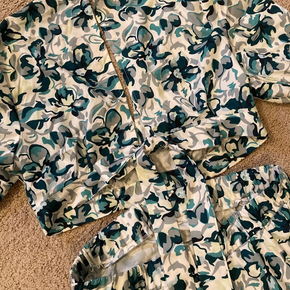 SHEIN - Allover Plant Print Cut Out Tie Back Puff Sleeve Dress - Picture 5 of 5